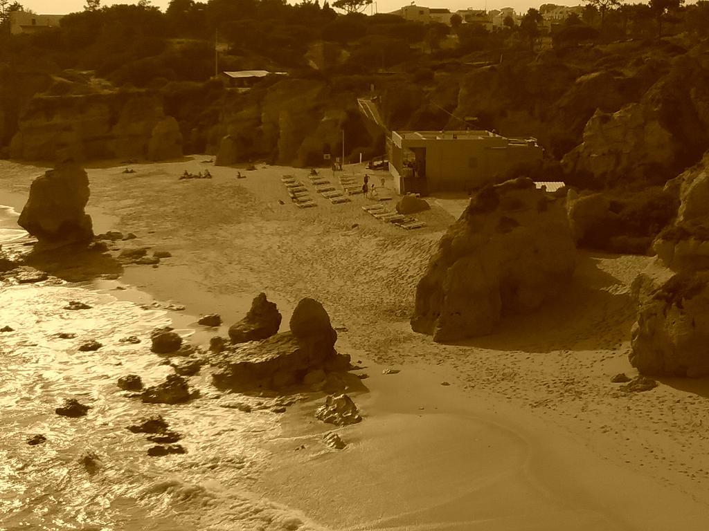 Casa Cereja 'Adults Only' Bed & Breakfast Albufeira Dış mekan fotoğraf