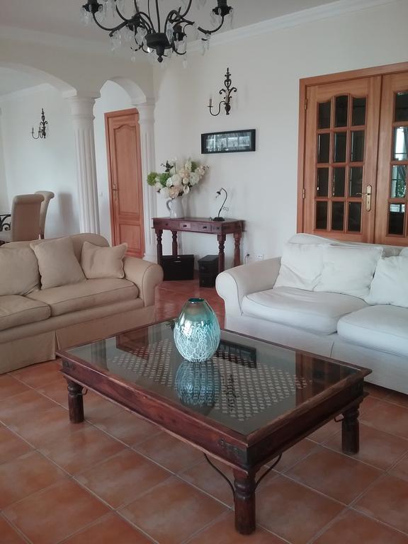 Casa Cereja 'Adults Only' Bed & Breakfast Albufeira Dış mekan fotoğraf