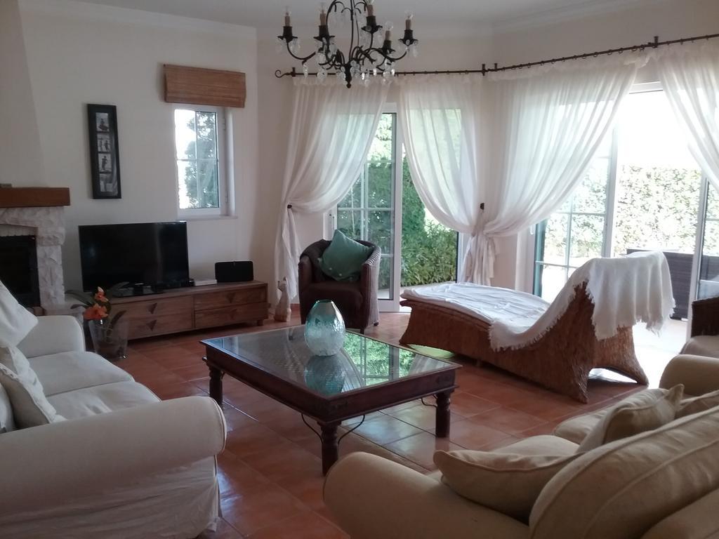 Casa Cereja 'Adults Only' Bed & Breakfast Albufeira Dış mekan fotoğraf