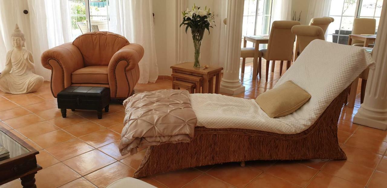 Casa Cereja 'Adults Only' Bed & Breakfast Albufeira Dış mekan fotoğraf